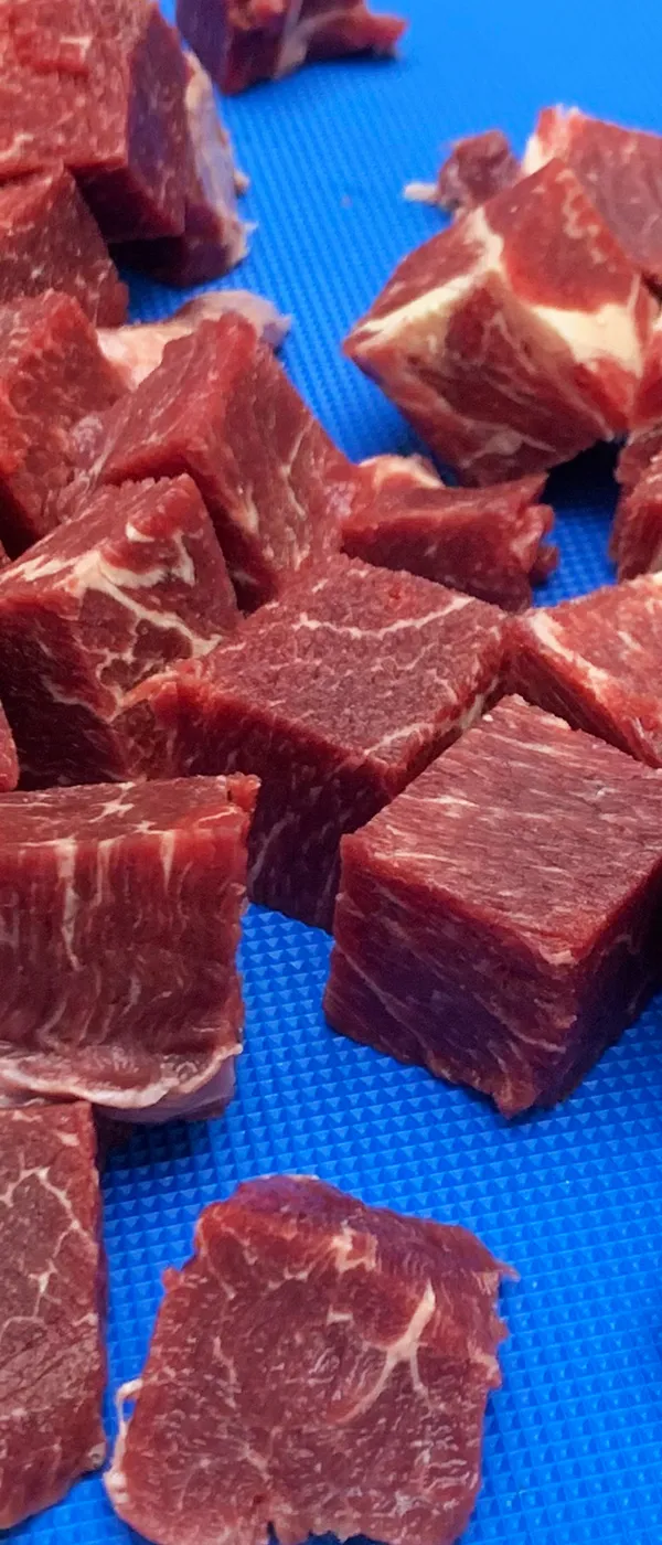 Cubetadeira e filetadora de carne